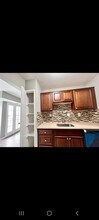 7094 Spring Garden Dr, Unit 101 in Springfield, VA - Building Photo - Building Photo