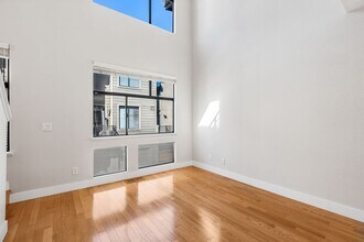 892 20th St in Oakland, CA - Building Photo - Building Photo