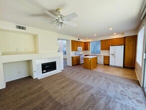 2096 Via Arandana in Camarillo, CA - Building Photo - Building Photo