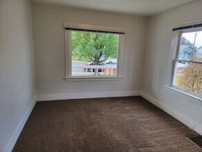 1214 W Kiernan Ave in Spokane, WA - Building Photo - Building Photo