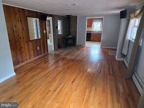 242 S Sugan Rd in New Hope, PA - Building Photo - Building Photo