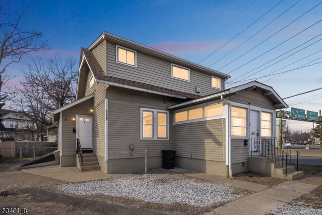 property at 1320 Elm Ave