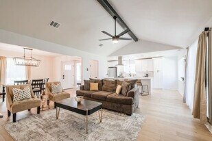 6230 Rena St in Houston, TX - Building Photo