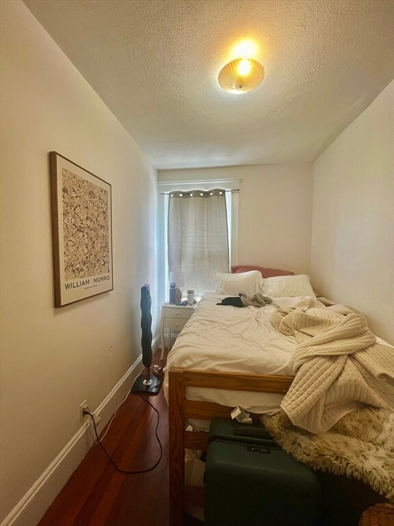 1679 Beacon St, Unit 2 in Brookline, MA - Building Photo - Building Photo