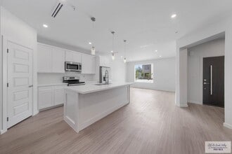 165 Ruben Torres SR Blvd, Unit A7 in Brownsville, TX - Building Photo - Building Photo