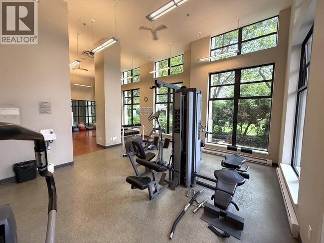 property at 6468-6468 Willingdon Ave