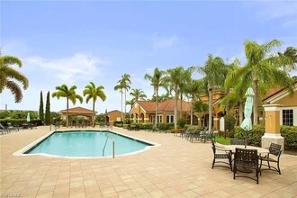 1865 Florida Club Dr, Unit Napoli Condo in Naples, FL - Building Photo - Building Photo
