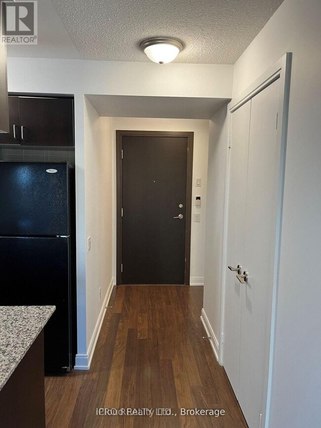 property at 25 Viking Ln
