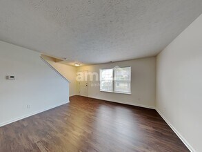 6154 N Woodhaven Dr in McCordsville, IN - Building Photo - Building Photo