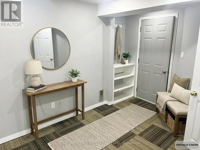 60 Shanty Bay Rd in Barrie, ON - Building Photo - Building Photo