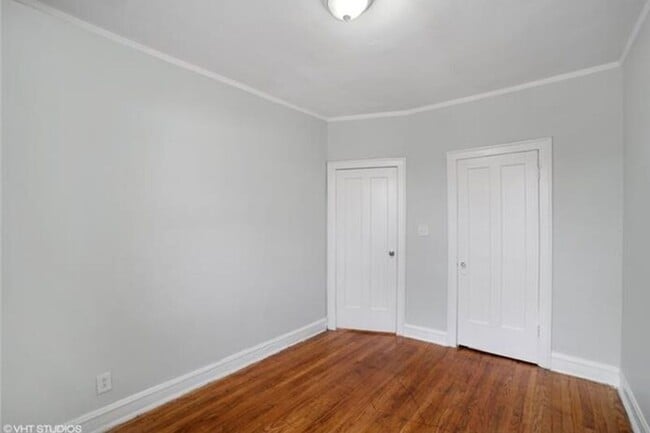 property at 1008 W 76th St