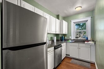 14 Forest Ave in Salem, MA - Building Photo - Building Photo