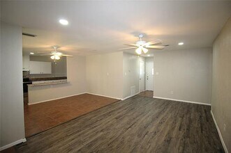 711 Briggs St in Cedar Hill, TX - Building Photo - Building Photo