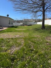 1013 Thorncrest Dr in Fletcher, NC - Building Photo - Building Photo