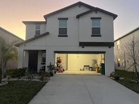 6213 Back Forty Lp in Zephyrhills, FL - Building Photo
