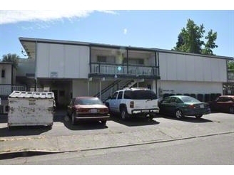 Riverside Arms in Redding, CA - Foto de edificio - Building Photo