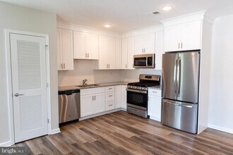 11 Seminary Ave in Hopewell, NJ - Building Photo - Building Photo