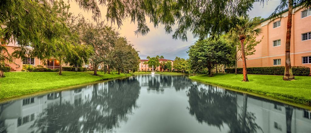 Polo Glen Apartment Homes in Plantation, FL - Foto de edificio