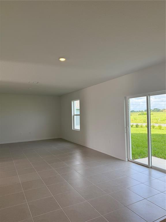2434 McKinley Dr in Lake Wales, FL - Building Photo - Building Photo