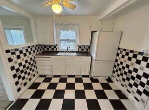 107 N Main St in Canandaigua, NY - Building Photo - Building Photo