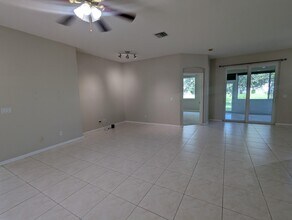 589 Waverly Cir in Port St. Lucie, FL - Building Photo - Building Photo