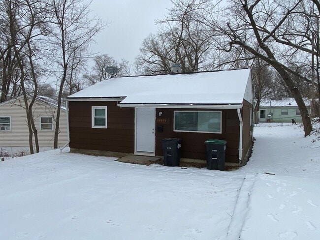 property at 2233 N 39th St