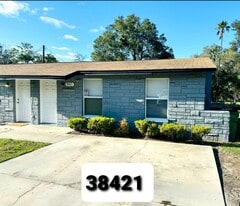 38421 13th Ave in Zephyrhills, FL - Building Photo