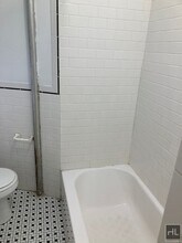 EAST 38 STREET, Unit 5A in New York, NY - Foto de edificio - Building Photo