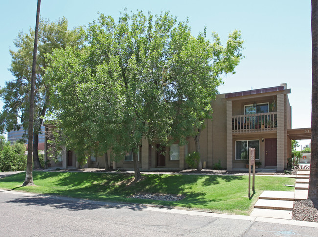 Por Of The Palms in Phoenix, AZ - Building Photo - Building Photo