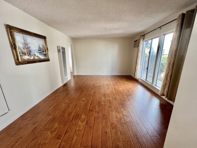 715 N Jackson St, Unit B in Glendale, CA - Building Photo - Building Photo
