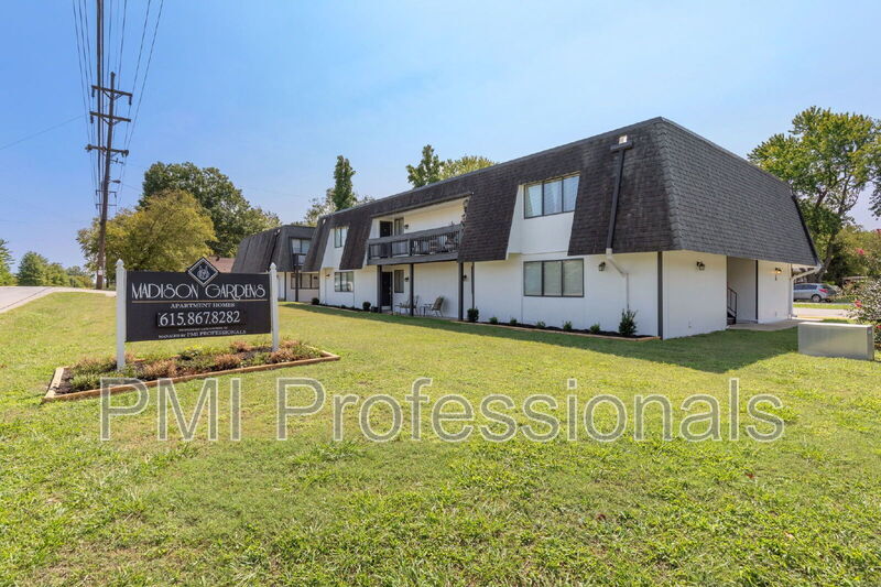 800 Anderson Ln in Nashville, TN - Building Photo