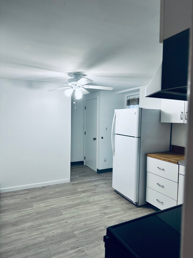 48 Galloway Ln in Valhalla, NY - Building Photo - Building Photo