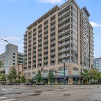 212 E Cullerton St, Unit 911 in Chicago, IL - Building Photo