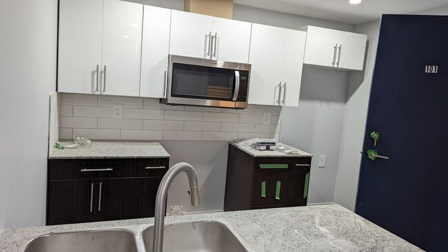 25 Lynnett Rd in Halifax, NS - Building Photo - Building Photo