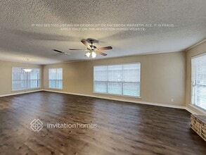 4951 Shady Oak Trail in Grand Prairie, TX - Building Photo - Building Photo