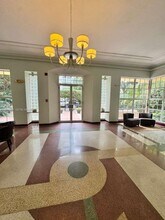 1051 Meridian Ave in Miami Beach, FL - Building Photo - Building Photo