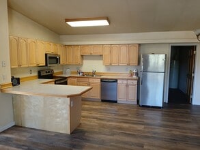 254 Gribble Dr in Canon City, CO - Foto de edificio - Building Photo