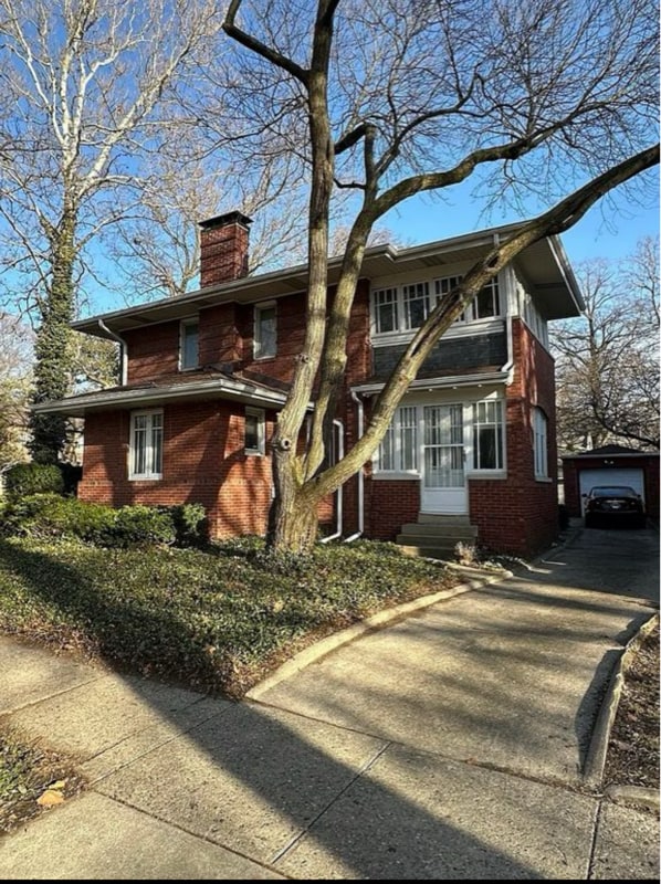 property at 708 S Busey Ave