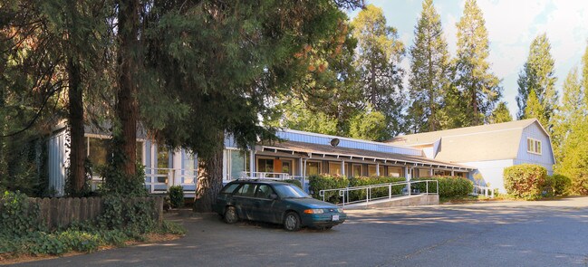 3200 Highway 50 in Camino, CA - Foto de edificio - Building Photo