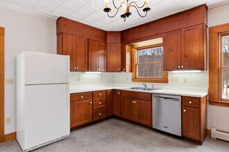 113 Railroad Ave, Unit 113 Railroad Ave. in Epping, NH - Foto de edificio - Building Photo