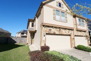 12211 Stellano Ln in Richmond, TX - Building Photo