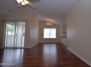 2940 Mulberry Ln in Greenville, NC - Building Photo - Building Photo