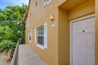 1040 Lake Shore Dr, Unit 202 in Lake Park, FL - Building Photo - Building Photo