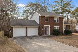 6257 Lakehaven Dr in Fayetteville, NC - Building Photo