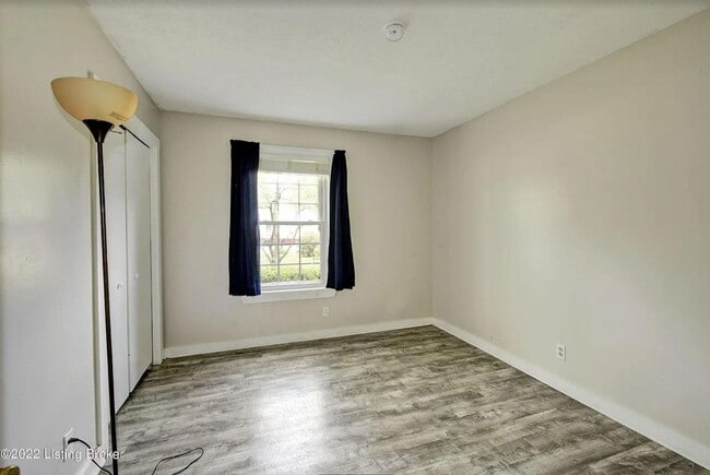 6618 Ashbrooke Dr in Pewee Valley, KY - Building Photo - Building Photo