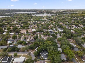 1915 Kimbrace Pl in Winter Park, FL - Building Photo - Building Photo