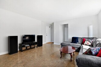 151 St George St in Toronto, ON - Building Photo - Building Photo