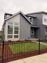 4719 NW Camas Meadows Dr in Camas, WA - Building Photo - Building Photo