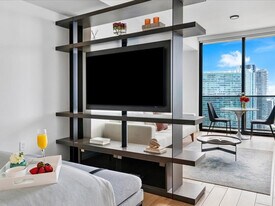 398 NE 5th St in Miami, FL - Building Photo