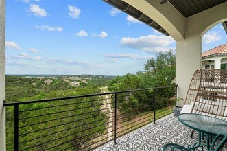 223 Honey Creek Ct in Lakeway, TX - Building Photo - Building Photo